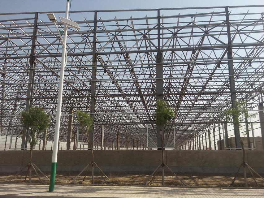 湖北汽车工业厂房网架